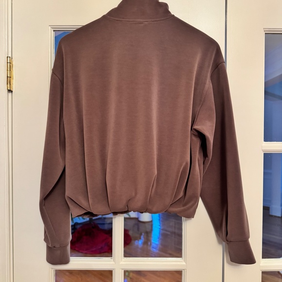 Athleta Seasoft Quarter Zip Bubble Hem Sweatshirt, Smoky Rose, Size XS - Picture 4 of 4